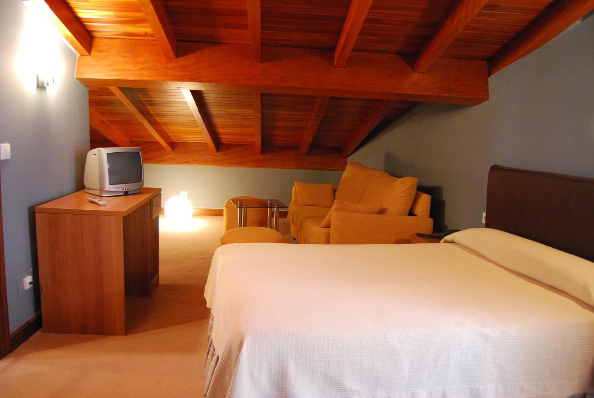 Gran Hotel Rural Cela - Housity
