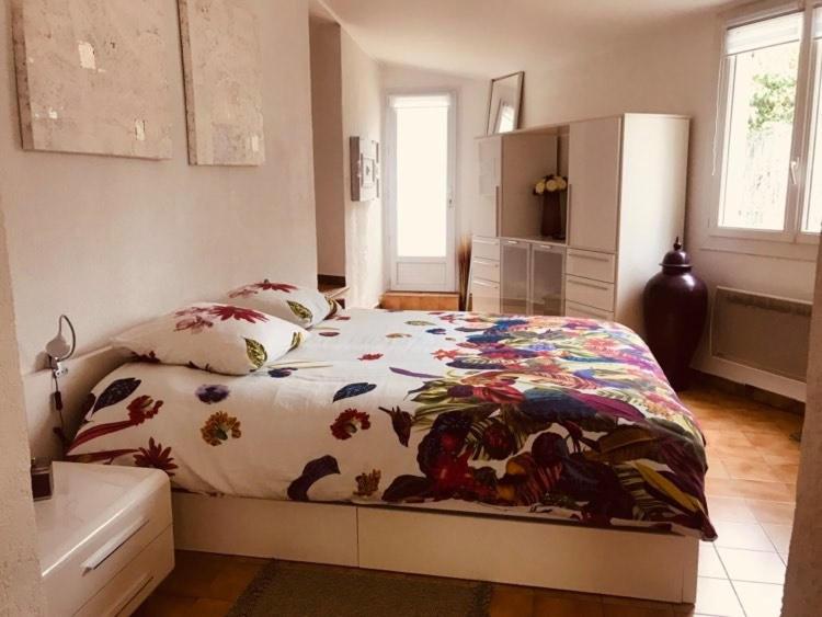La Casita - Deux pièces dans jardin - piscine, terrasse et parking privé - Housity