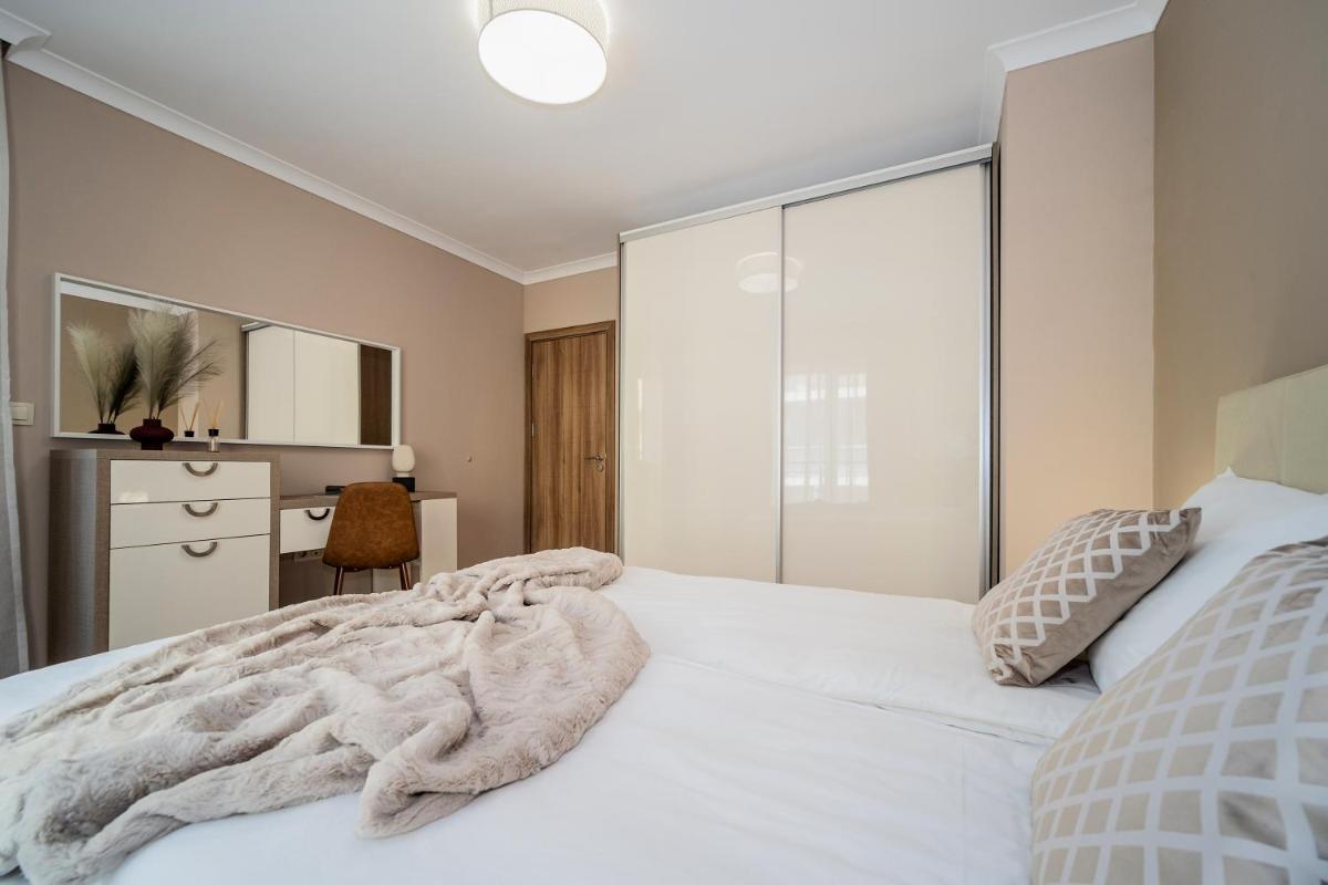 Comfy luxury center apartment - Hizvo