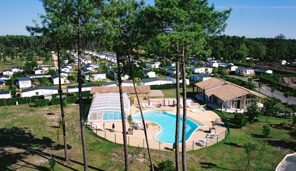 Maison accueillante a Biscarrosse avec piscine et jardin - Housity