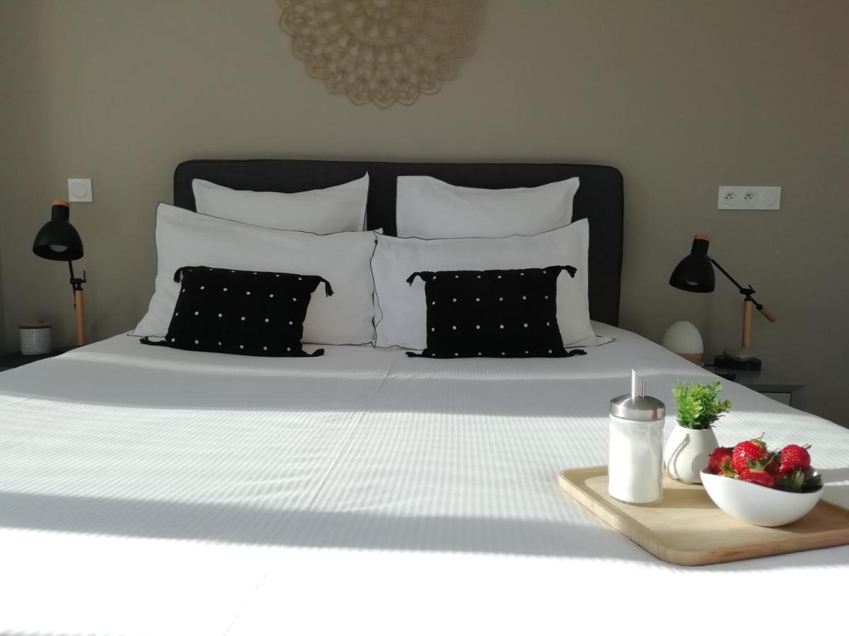 Sweet Home studio Aix en Provence, terrasse, piscine, resto, - Housity