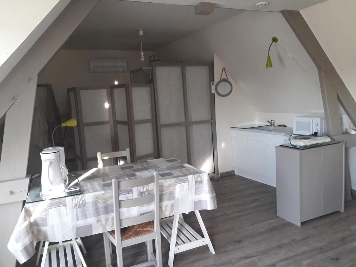 Logement indépendant avec piscine couverte - Housity