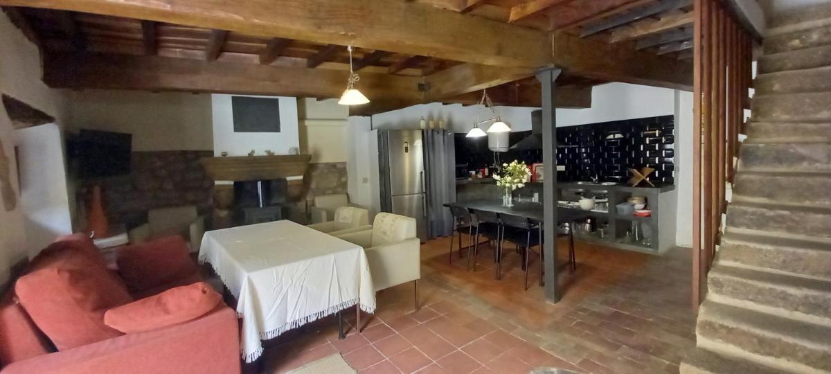 Albergue San Blas - Vía de la Plata y Cáparra - Vía Verde - Housity