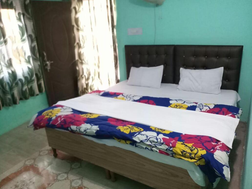Mama Bhanja Guest House - Housity
