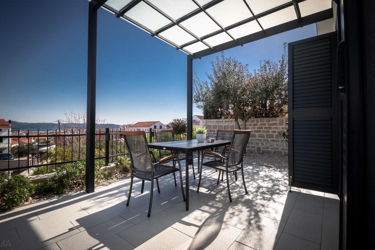 Boutique La Perla Jacuzzi - Housity