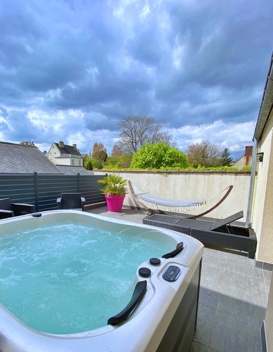 Photo de la galerie de l'établissement Grand Hôtel du Luxembourg & Spa, à Bayeux