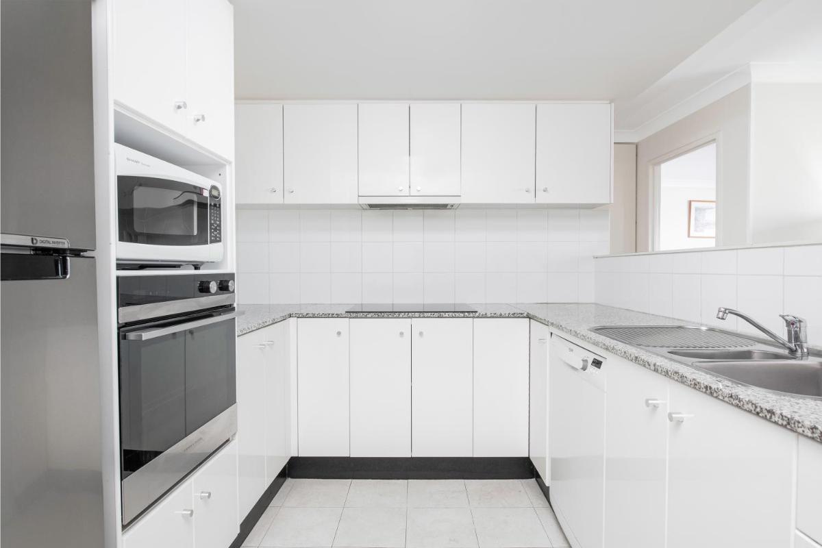 Suitetrails - BreakFree Capital Tower Apartments
