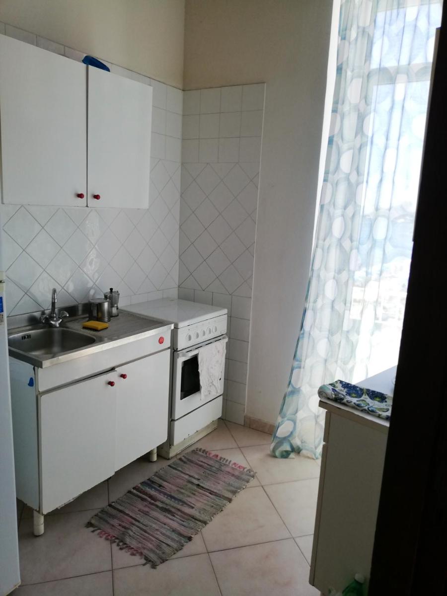 One bedroom appartement at Ischia 20 m away from the beach with sea view and terrace - Housity
