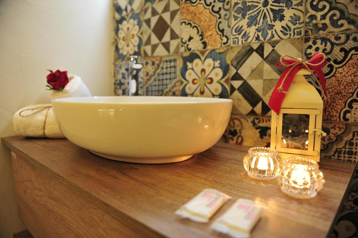 Relaxing Rooms - Housity