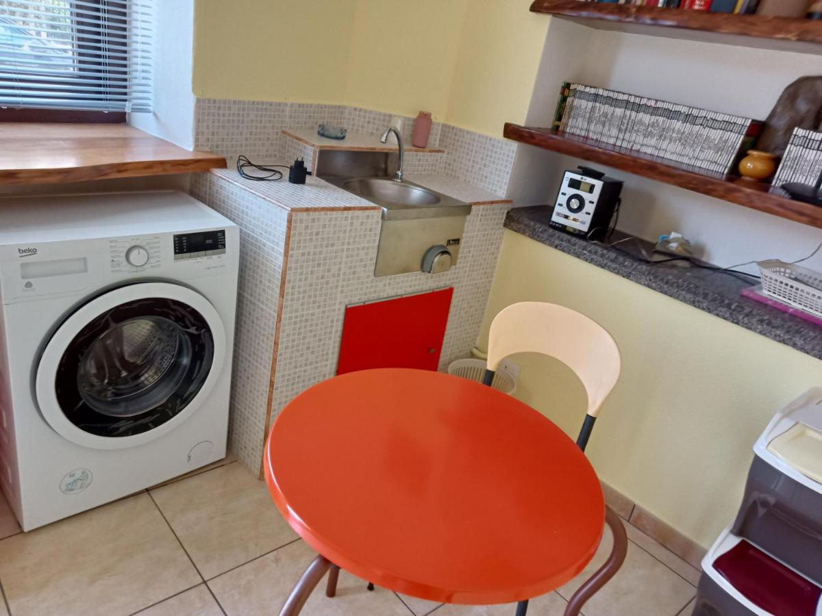 B&B Pinna Gialla - Housity
