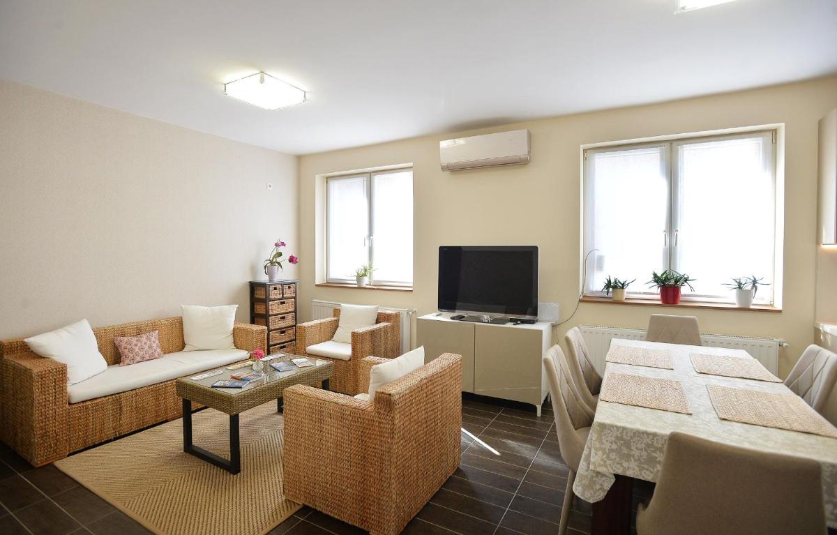 Suitetrails - Family Deluxe Apartments