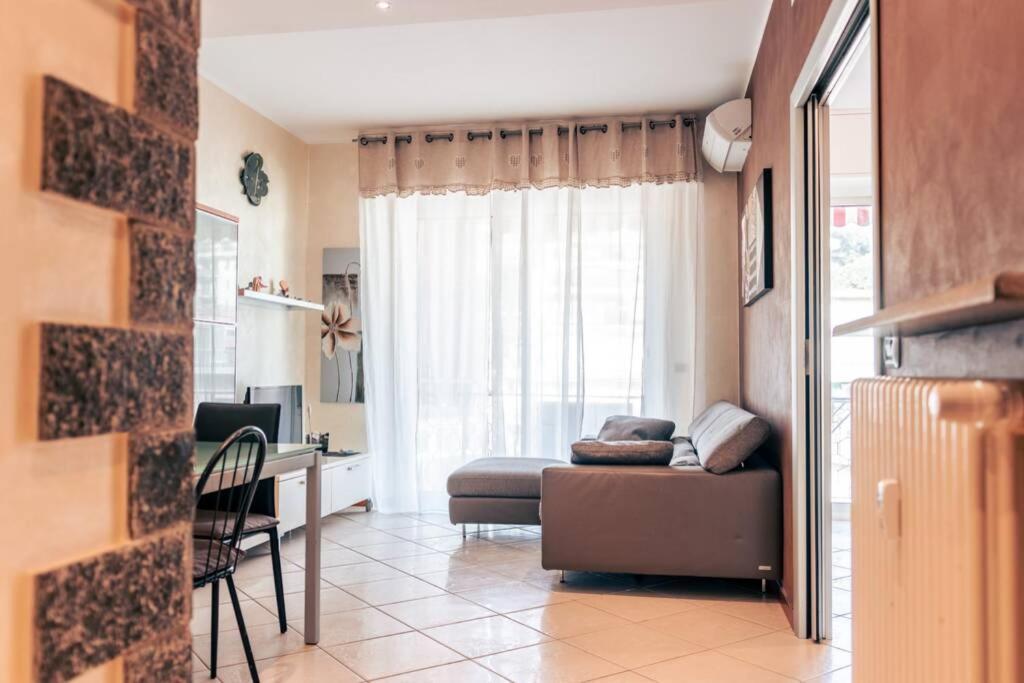 Casa Luca Flexyrent - Parking - A C - WiFi - Housity