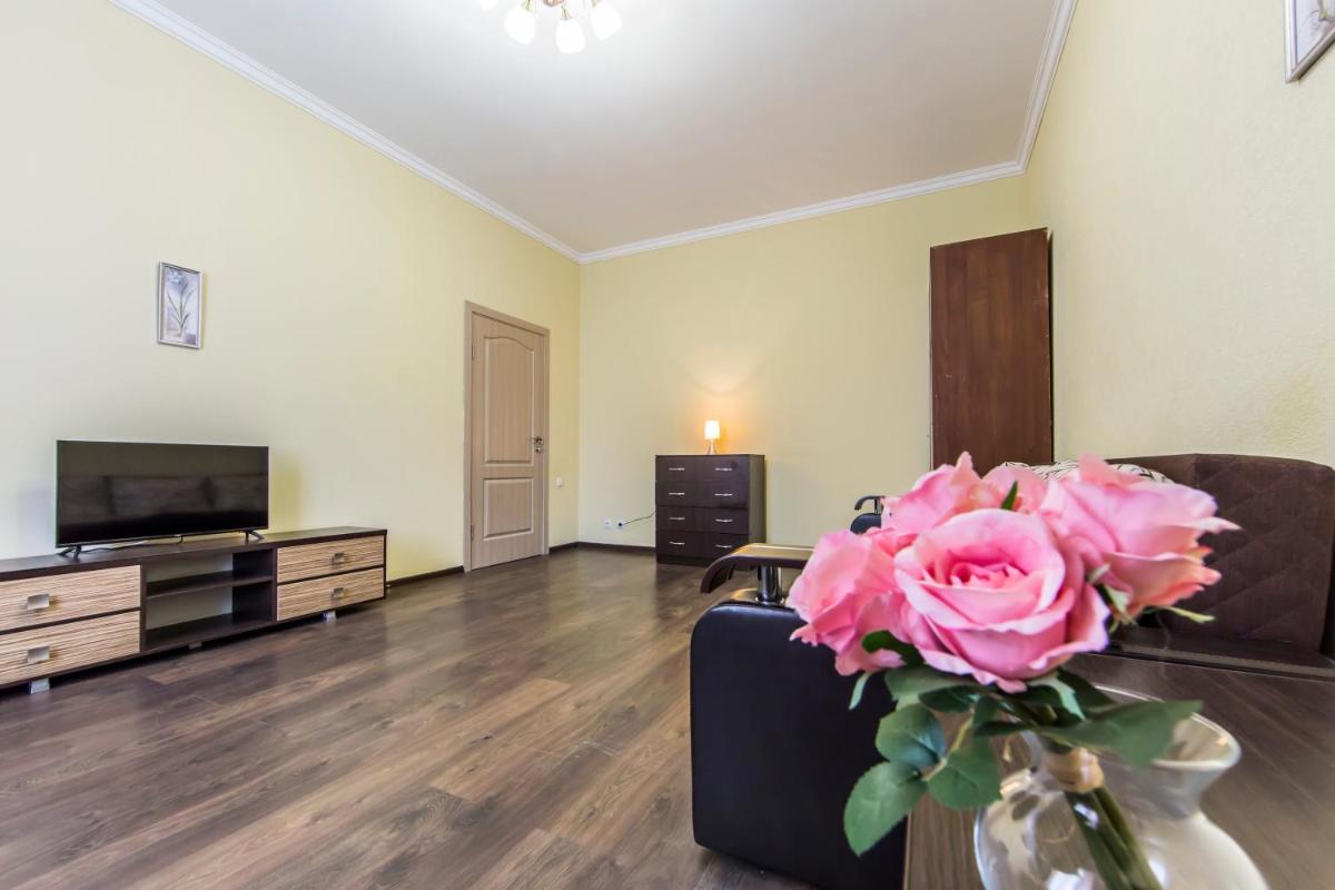 Комфорт- апартаменти біля Хрещатика - Housity