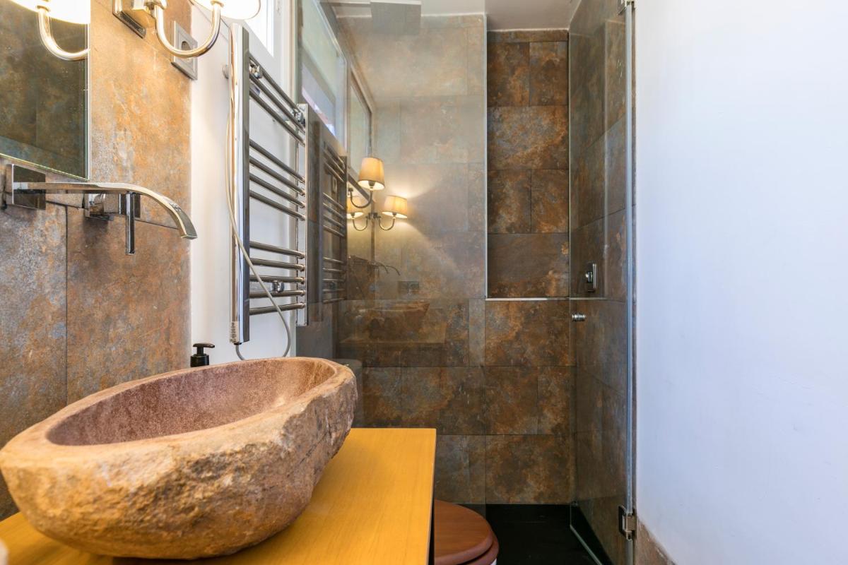 HOMEABOUT DIEGO DE LEÓN Apartment II - Housity