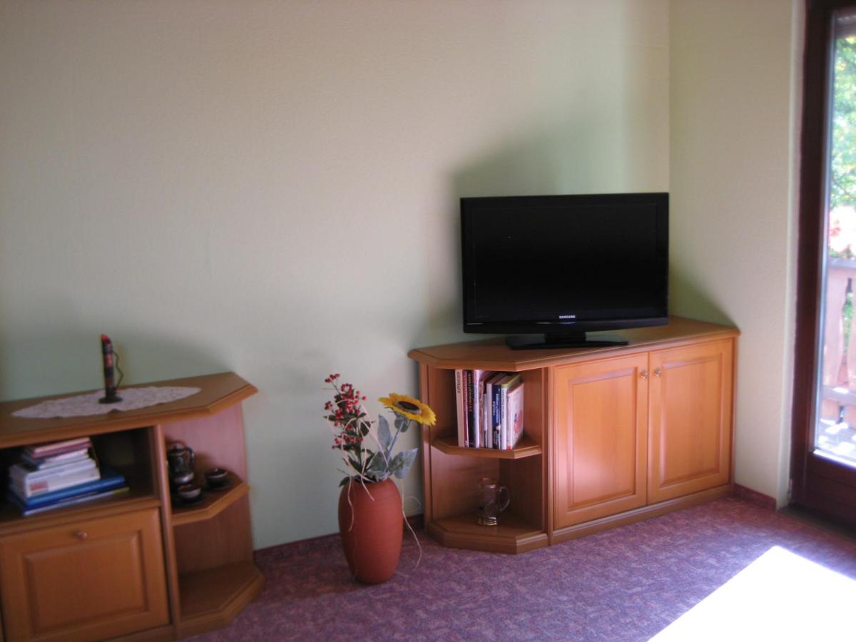 Ferienwohnung "Lindenblick" - Hizvo