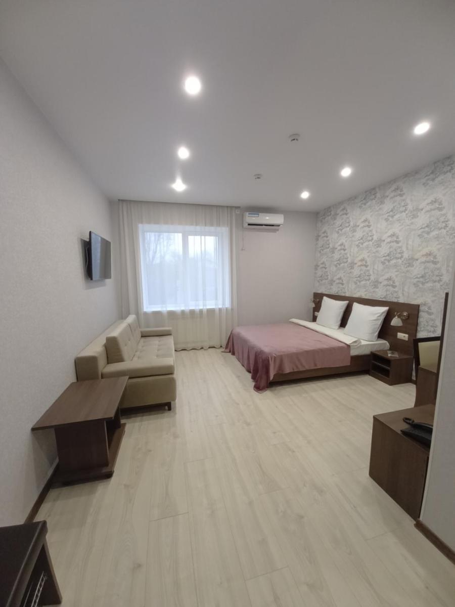 SQ Kirovsky - Housity