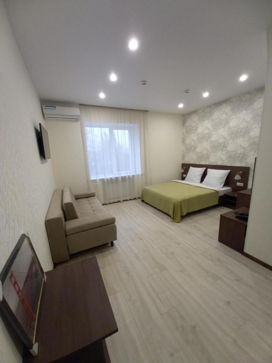 SQ Kirovsky - Housity