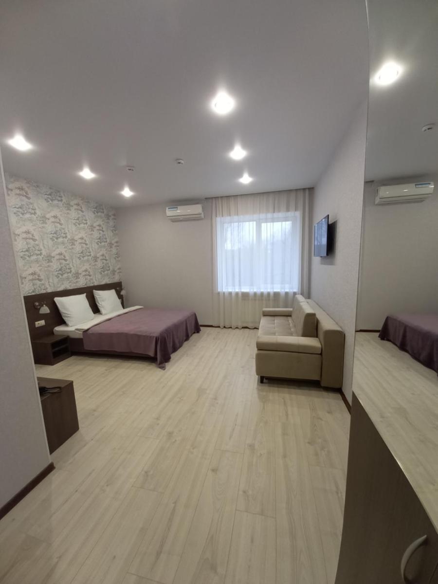 SQ Kirovsky - Housity