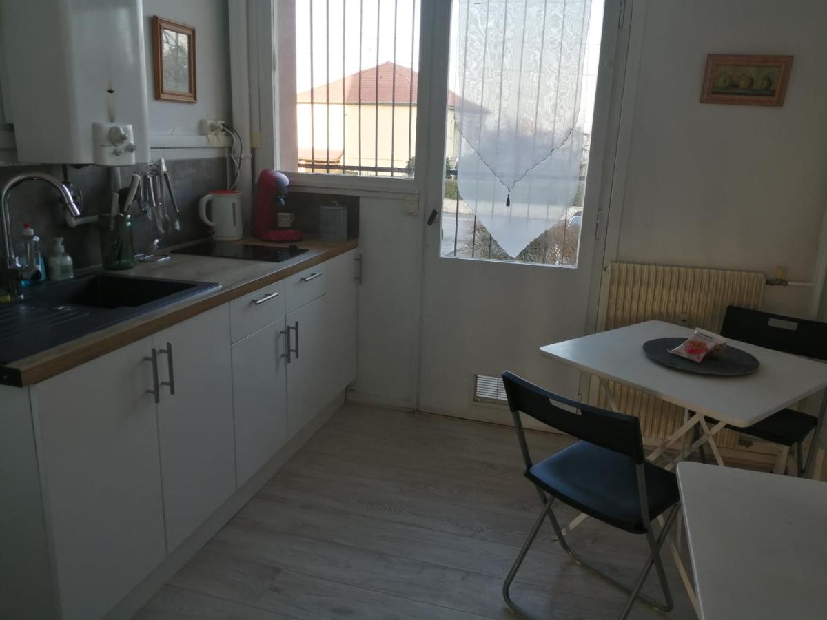 Studio proche caserne ECROUVES et centre TOUL - Housity