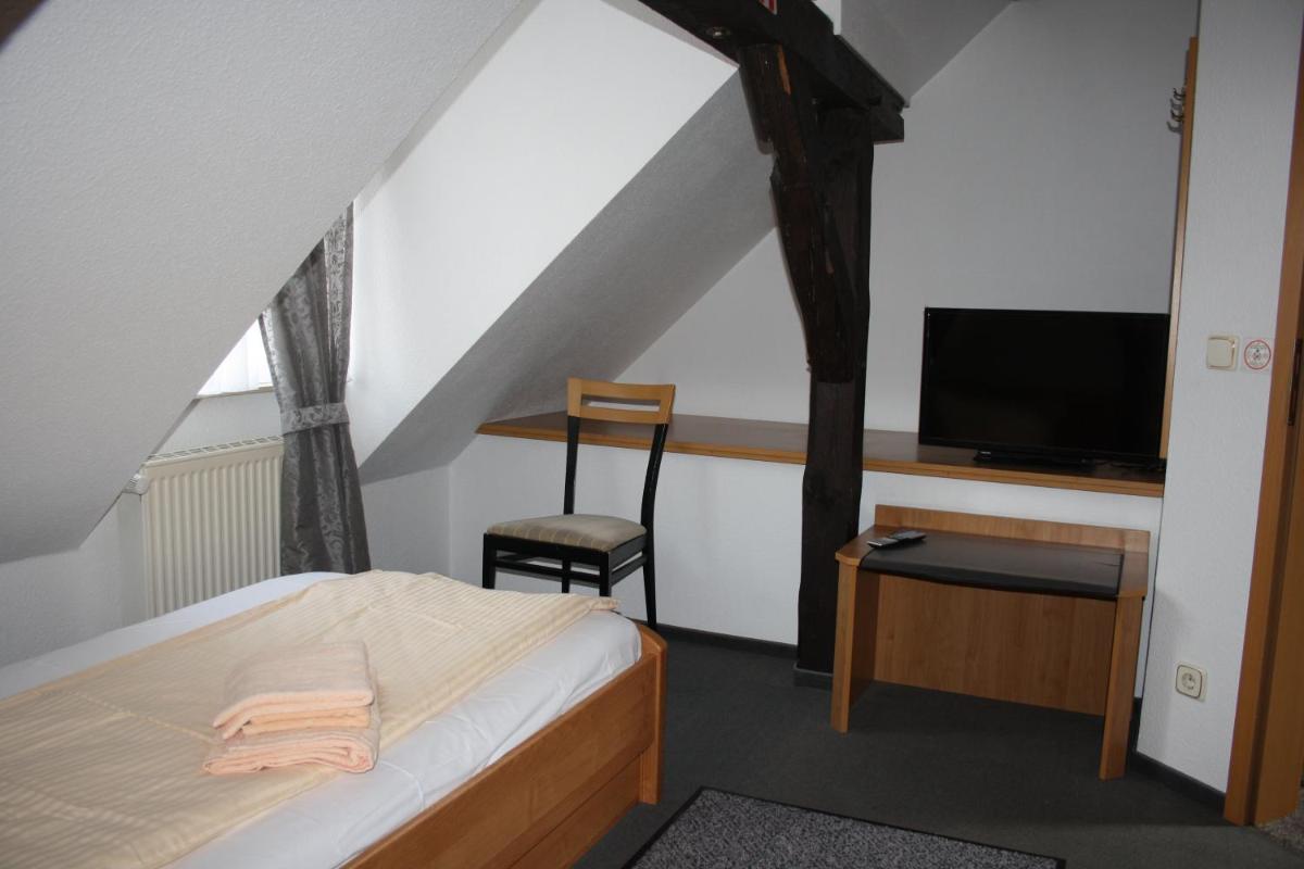 Hotel & Restaurant Aragwi - Housity