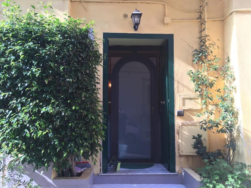 Jenniʻs Indipendent Tiny House - Housity