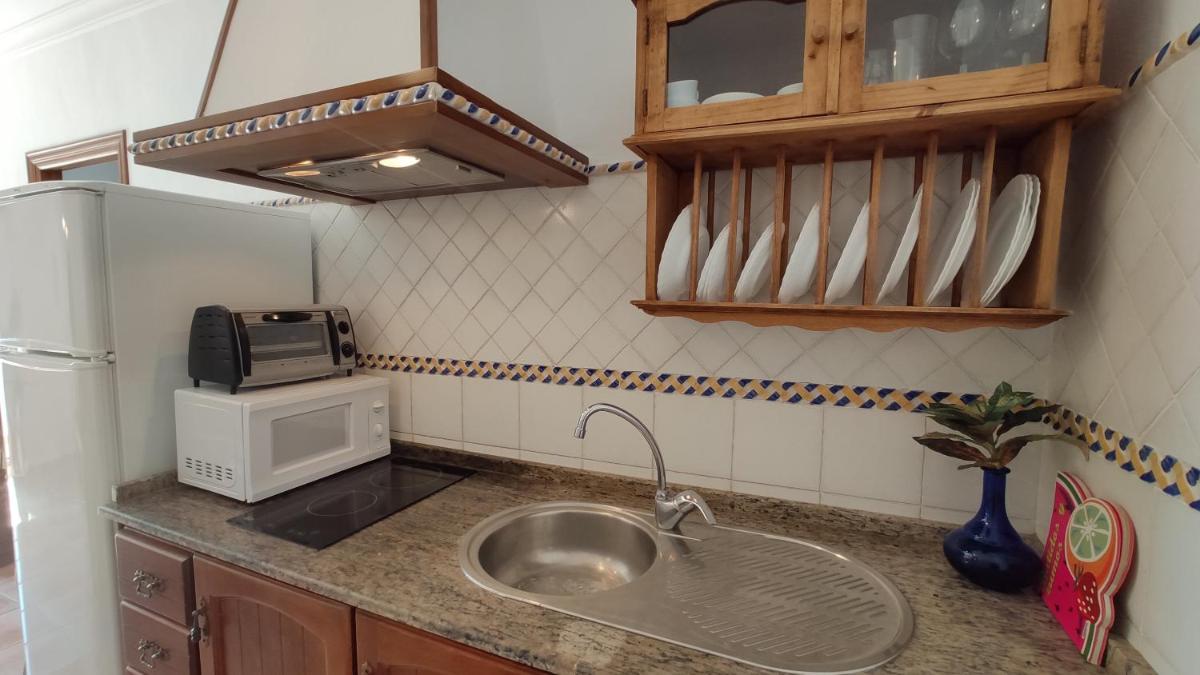 Apartamentos MAS Conil - Housity