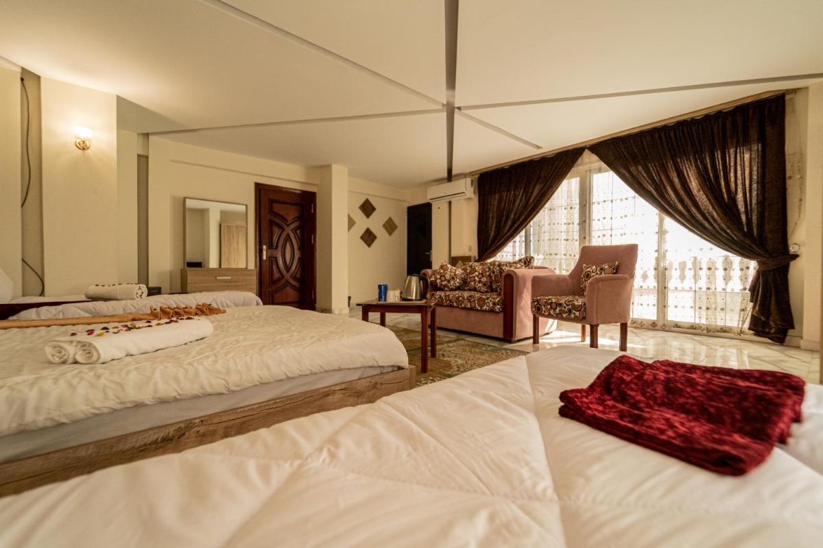 Gardenia Inn - Housity
