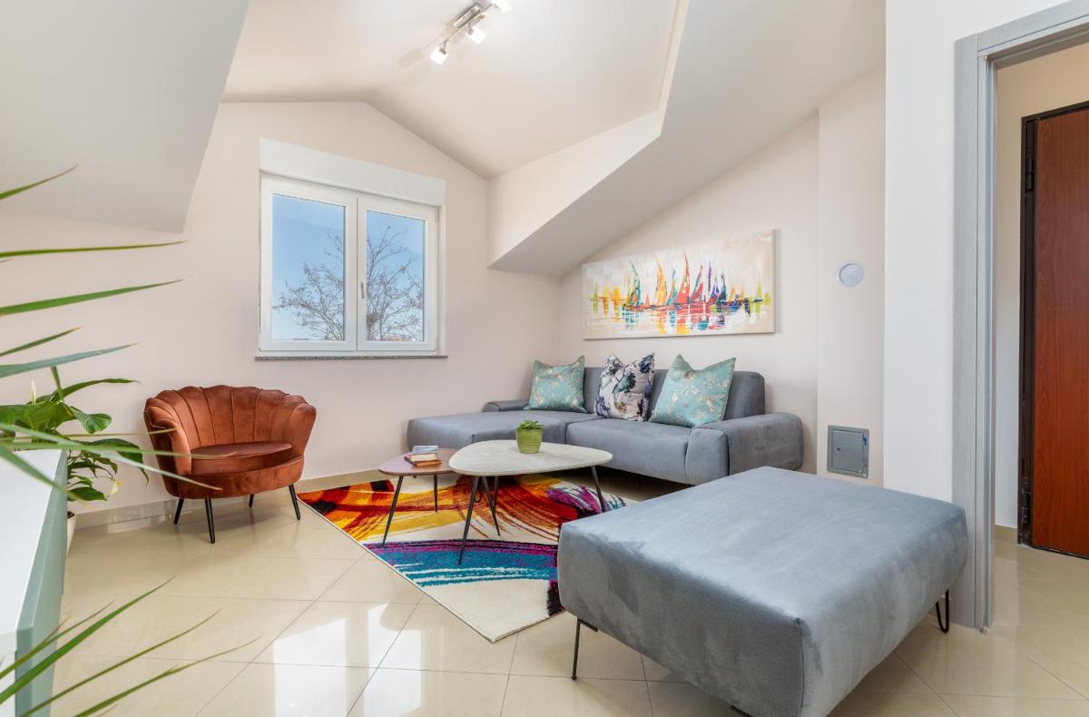 Suitetrails - Apartment Vito with sea view