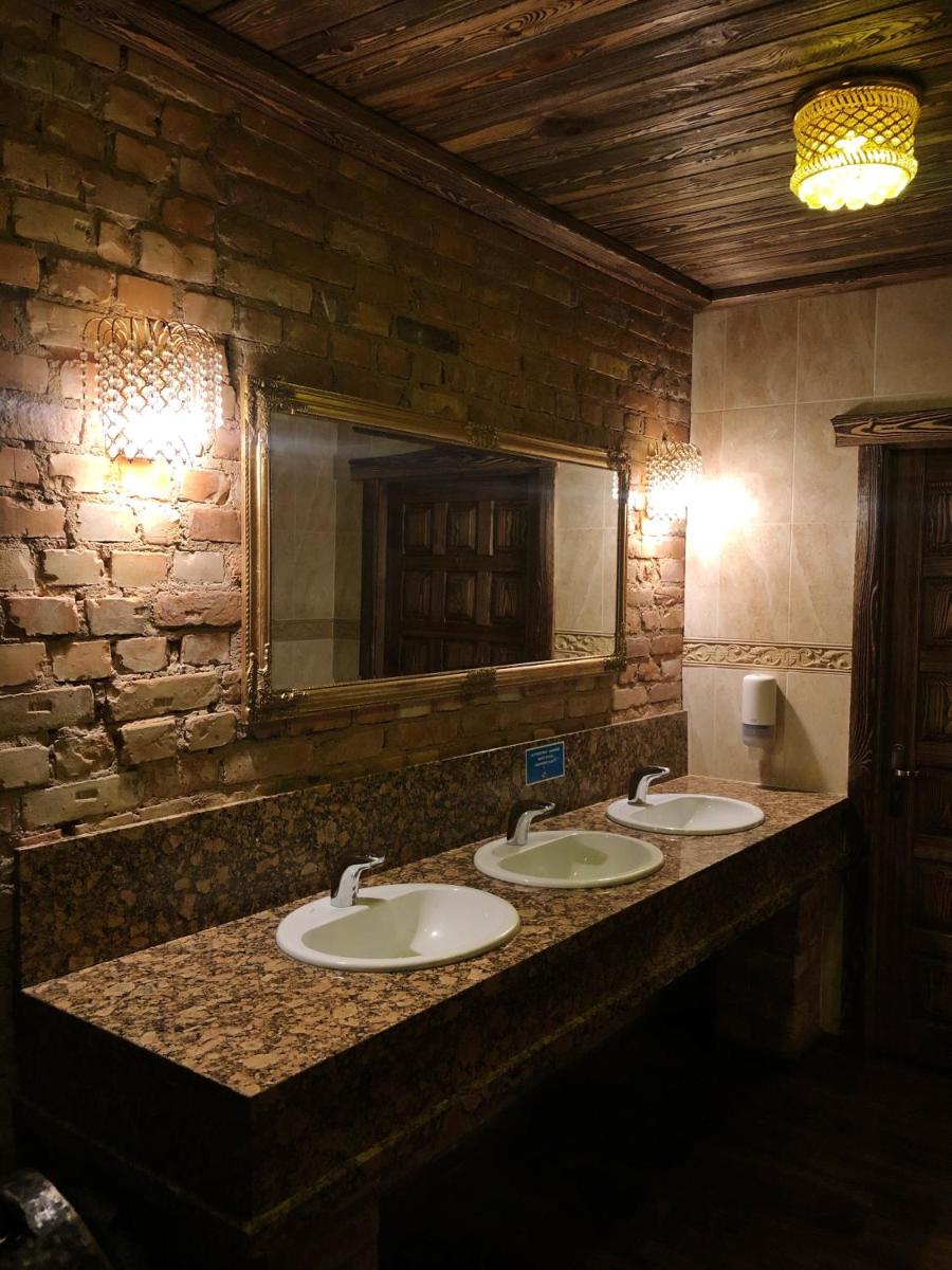 Senoji užeiga - Housity