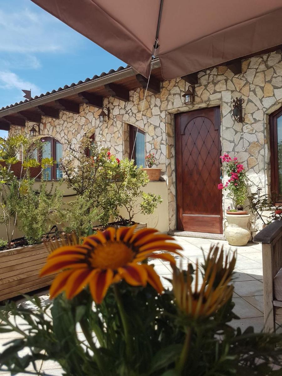 Vela Club House - Housity