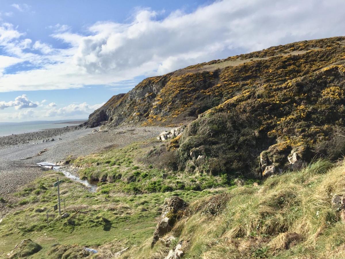 Happydays Caravan hire Whithorn 1 - Housity