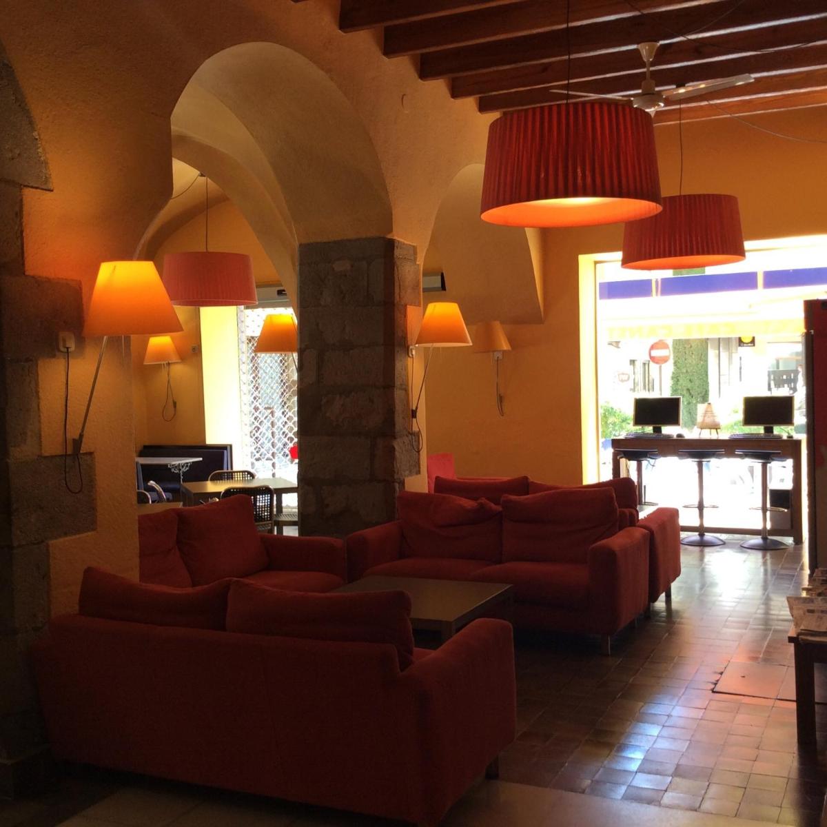 Hotel Canet - Housity
