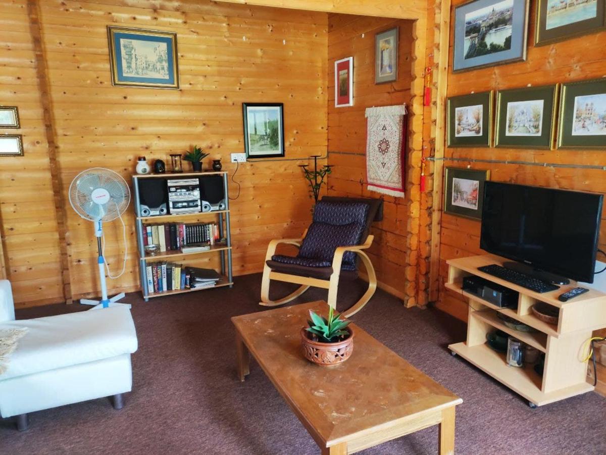 The Cosy Mountain Cabin with Stunning Views near Troodos - Housity