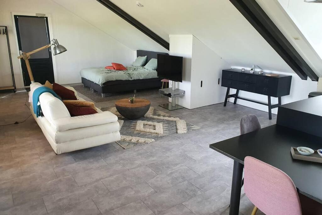 Vrijstaand / landelijk appartement met uitzicht! - Housity