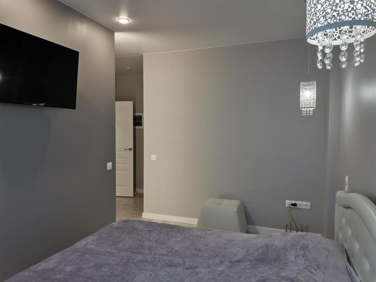 Apartament 50let ooktiabria 20a - Housity