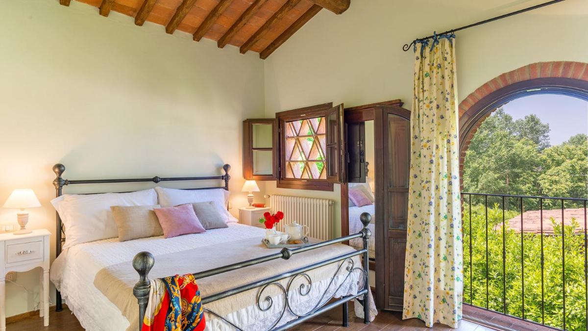 VILLA GINO 8&2, Emma Villas - Housity