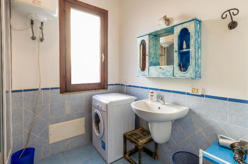 Holiday House Olbia Downtown (giardino e ingresso indipendente) - Hizvo