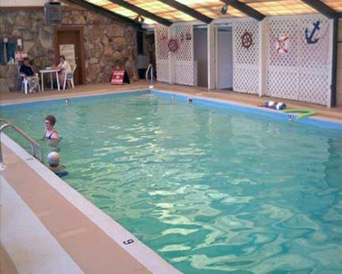 Well Appointed Resort at Lake Tansi - Two Bedroom Suite #2 - Housity