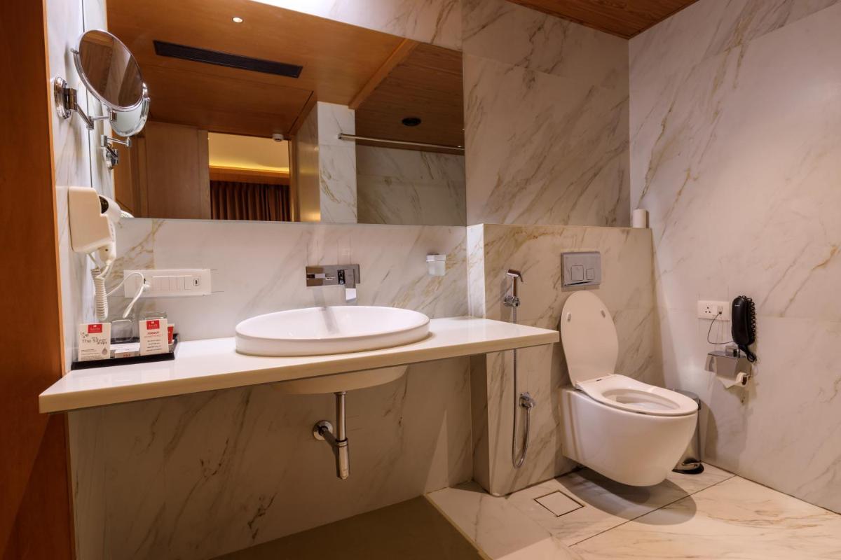 Suitetrails - Lords Eco Inn Jamnagar
