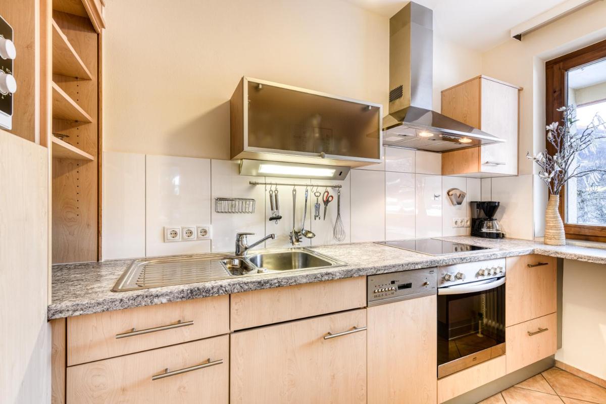 2-ZI Panorama Ferienwohnung Bluementin by A-Appartments - Housity