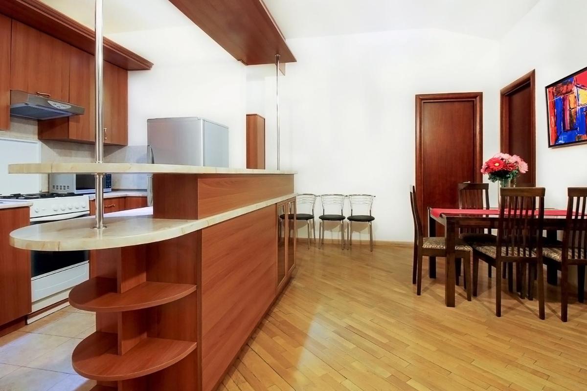 2 Bedroom Apartment on Chaikovski street - Housity