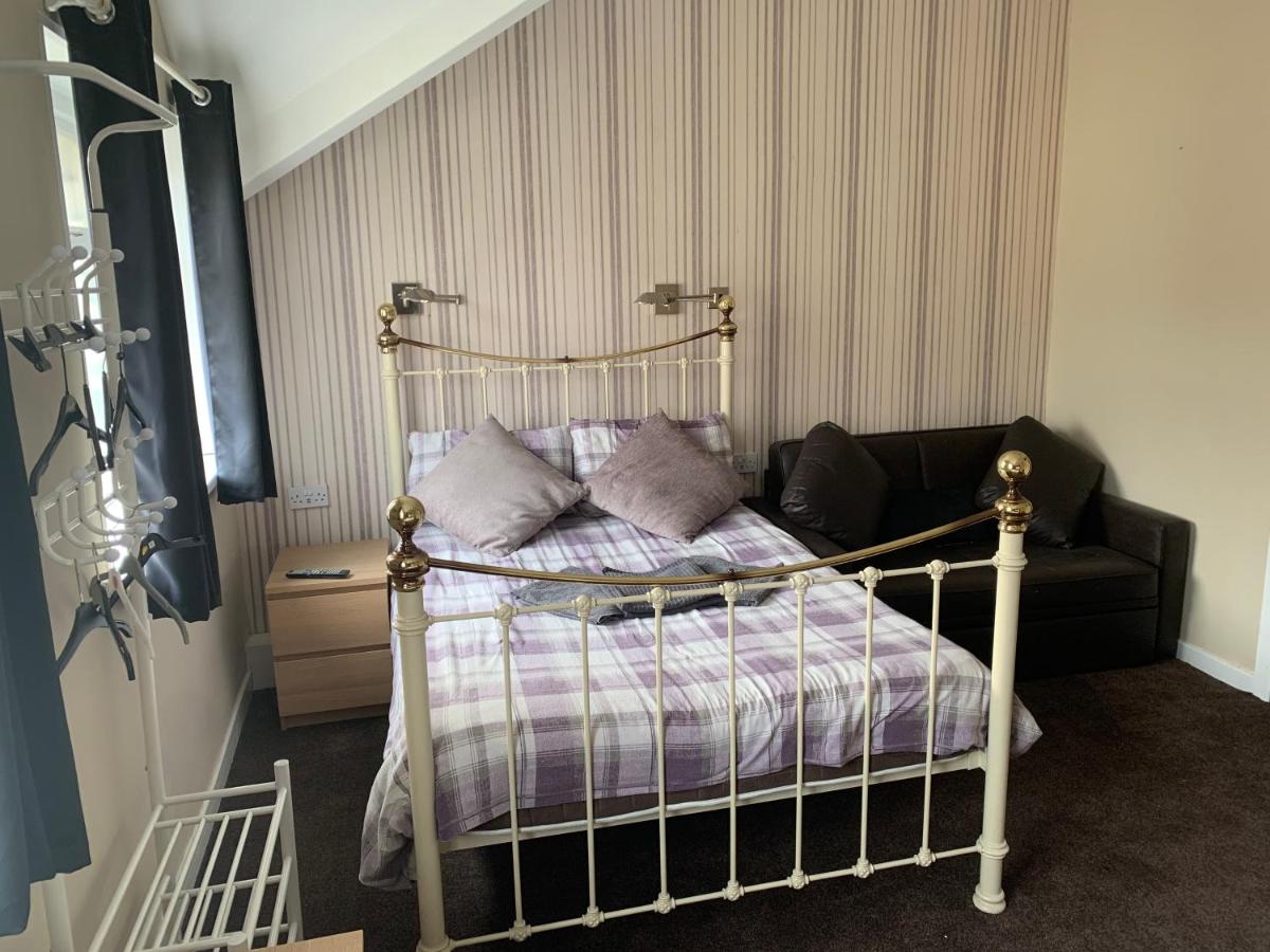 New Osborne Hotel - Housity