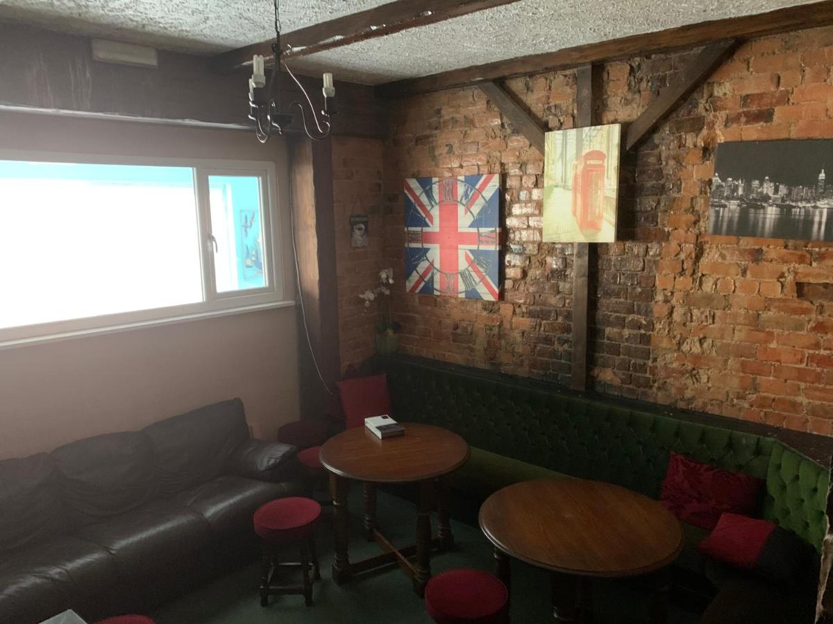 New Osborne Hotel - Housity