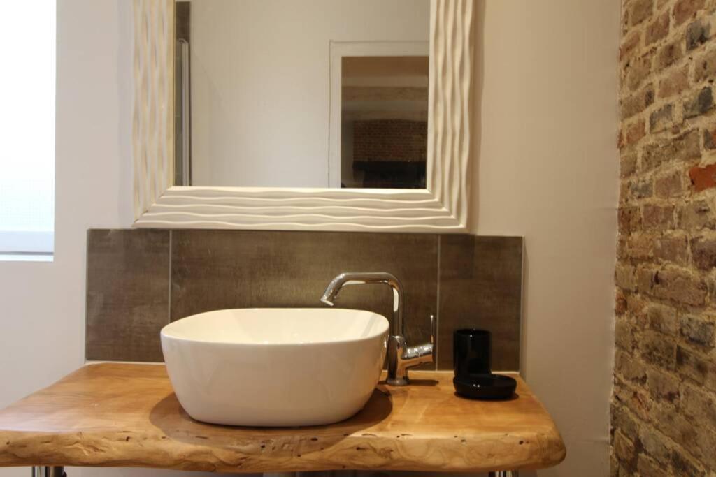 Sauna et jacuzzi - Les mille et une nuits - 2km mer - Housity
