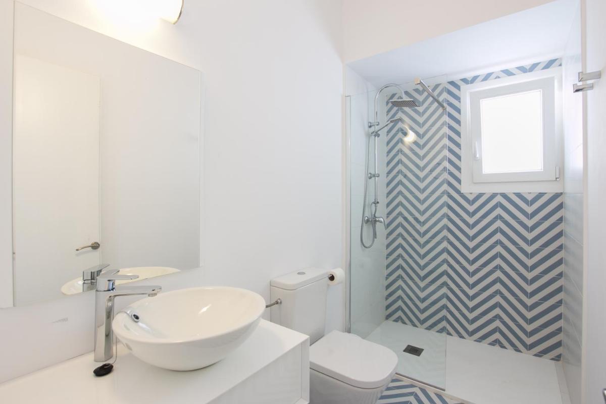 Apartamentos El Rio - Housity