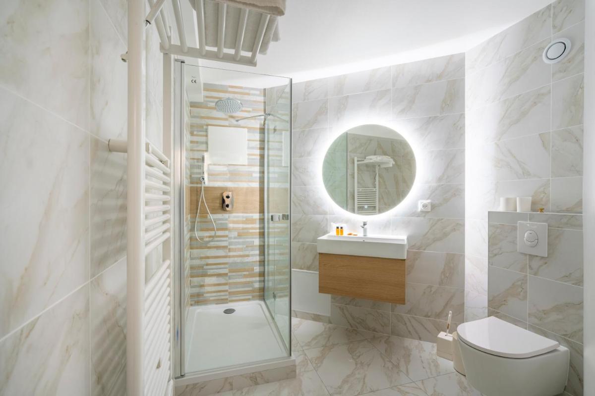 Cit'Hotel LA PYRAMIDE - Housity