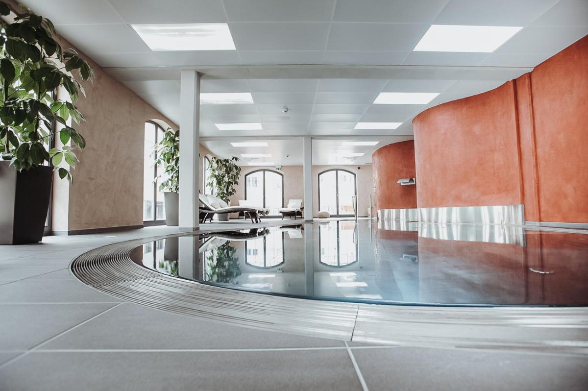 Hotel Freihof - Housity