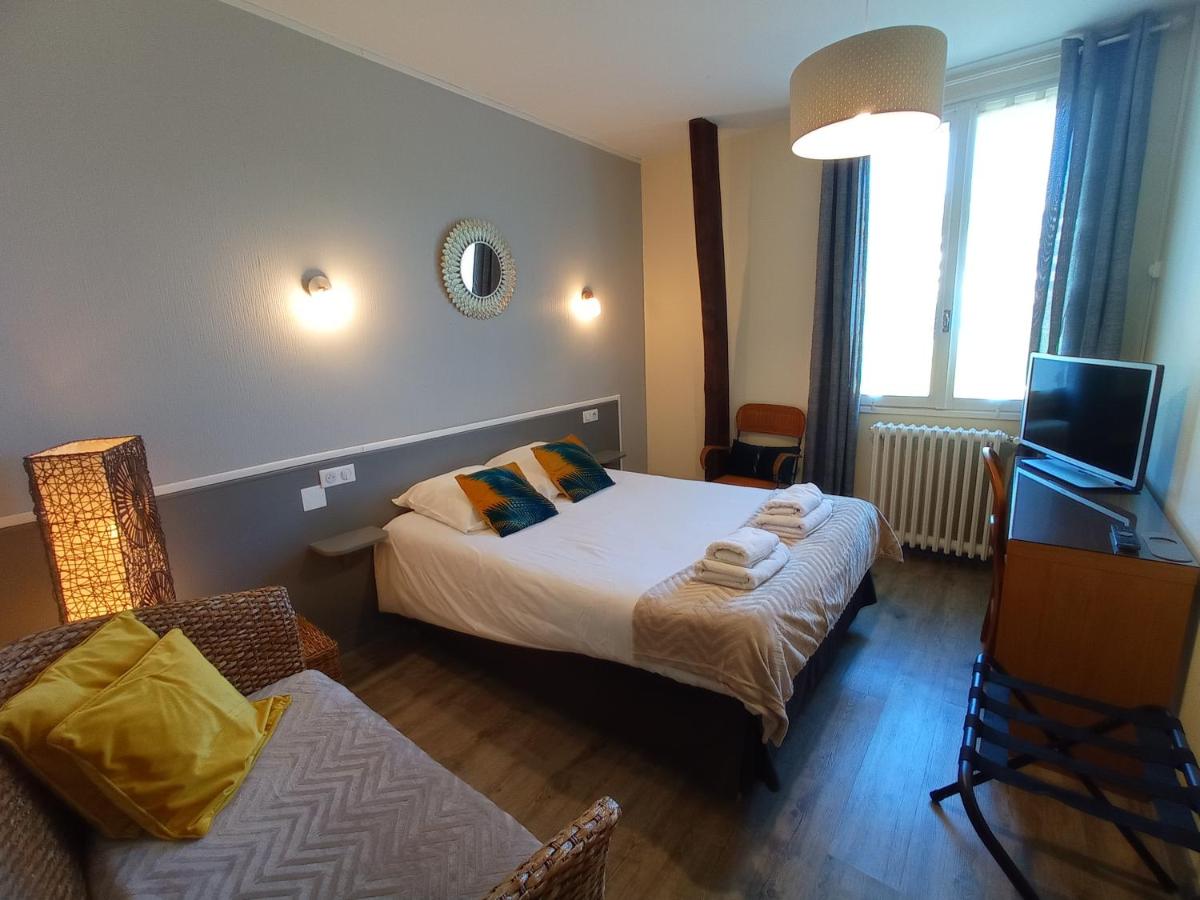 Logis Hôtel AMBROISE - Housity