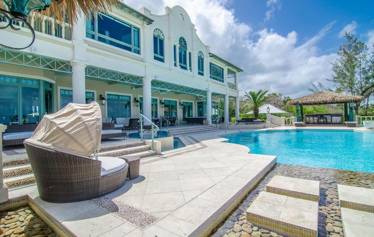 EXCLUSIVE BEACHFRONT MANSION 7 BR (VILLA B) - Housity