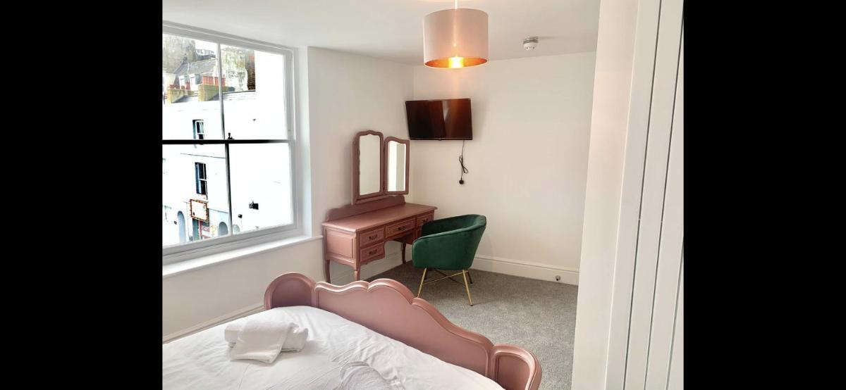 Master accommodation suite 3 sea view - Housity